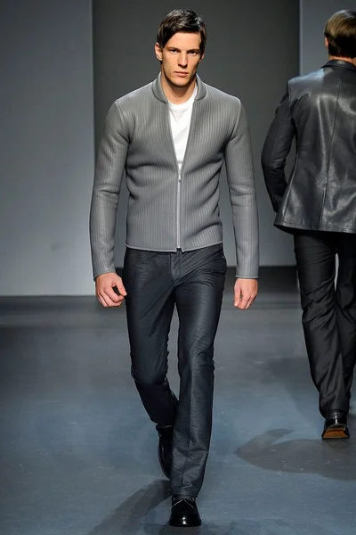 Look 23